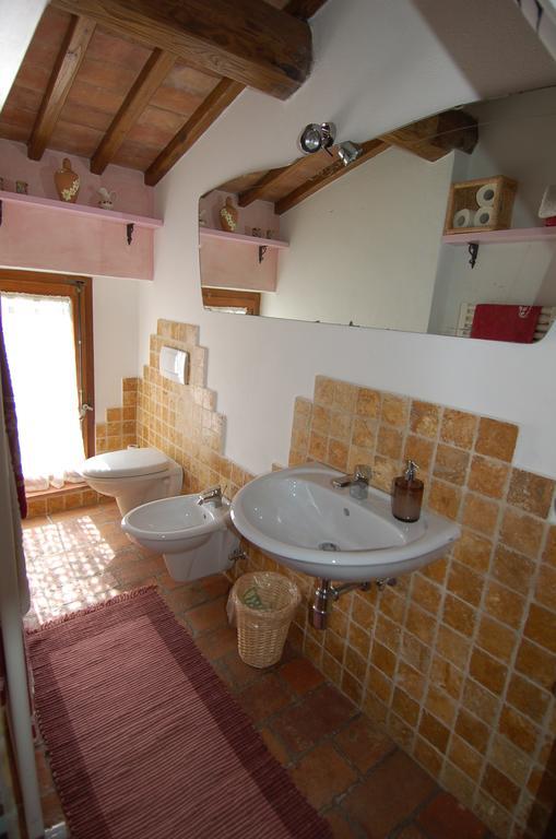 La Capanna Di Panpepato Villa Rosia Phòng bức ảnh