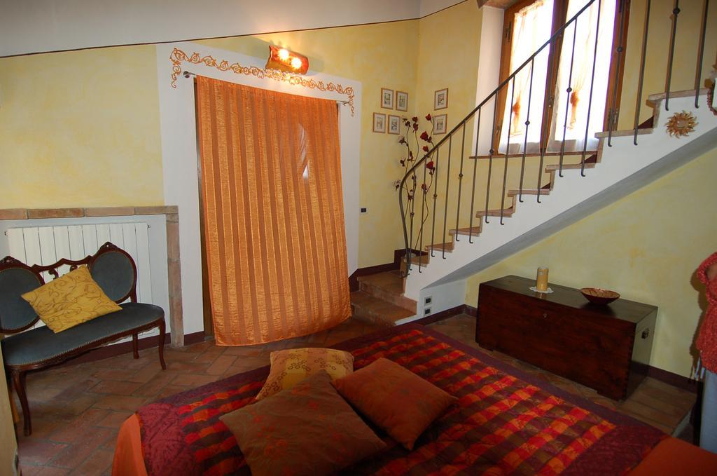 La Capanna Di Panpepato Villa Rosia Phòng bức ảnh