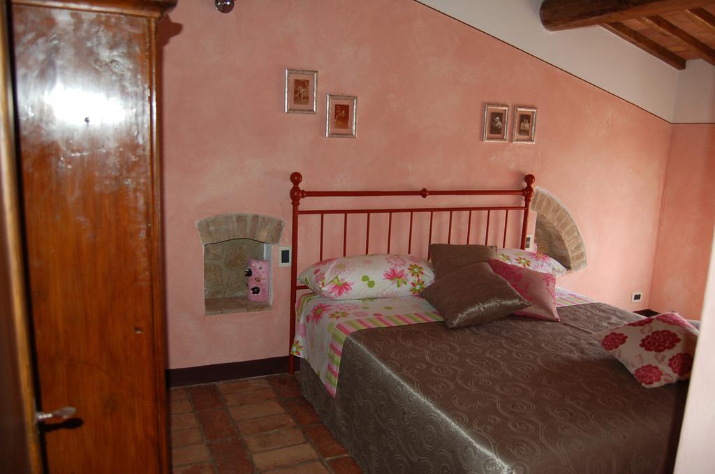La Capanna Di Panpepato Villa Rosia Phòng bức ảnh